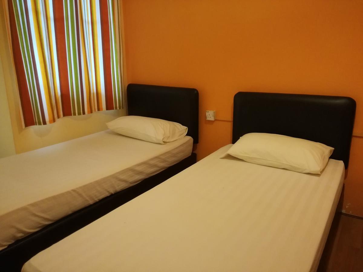 Harbourside Backpackers Vandrarhem Sandakan Rum bild